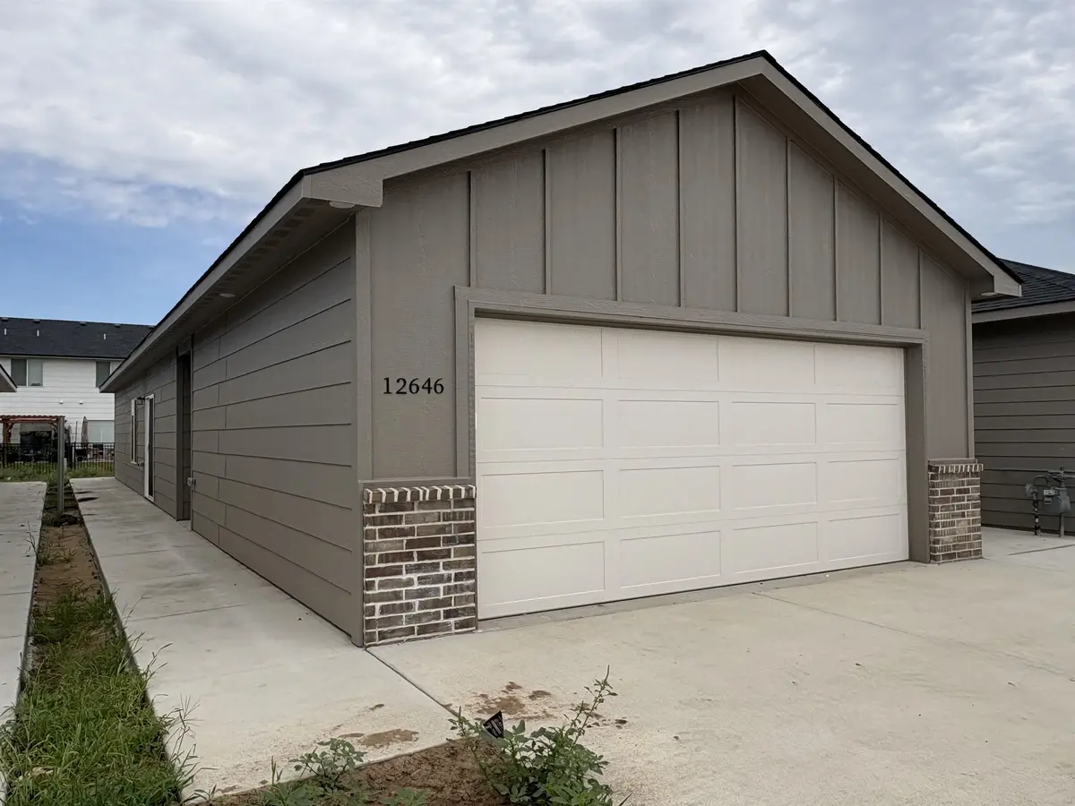 12664 W Northstar St, Wichita, KS 67223