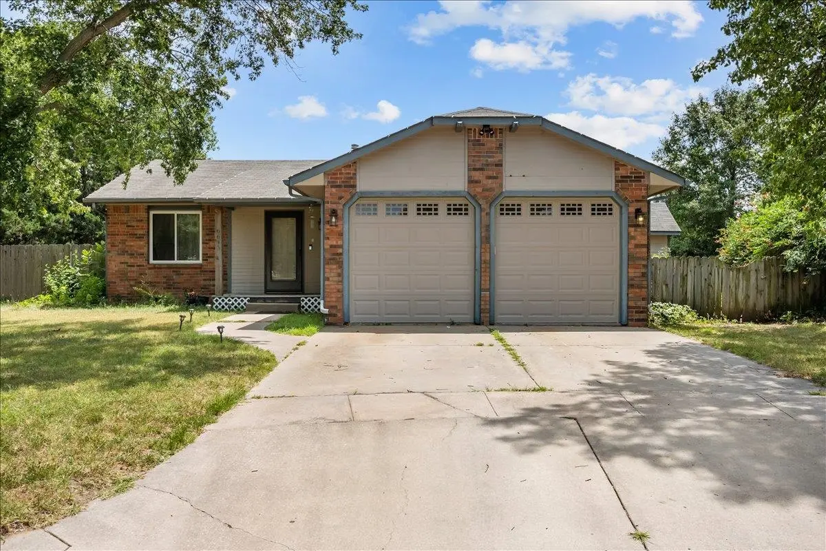 6645 W ONeil Ct, Wichita, KS 67212