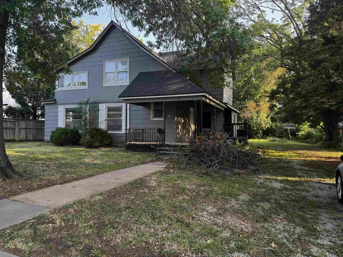 912 W Central Avenue, El Dorado, KS 67042