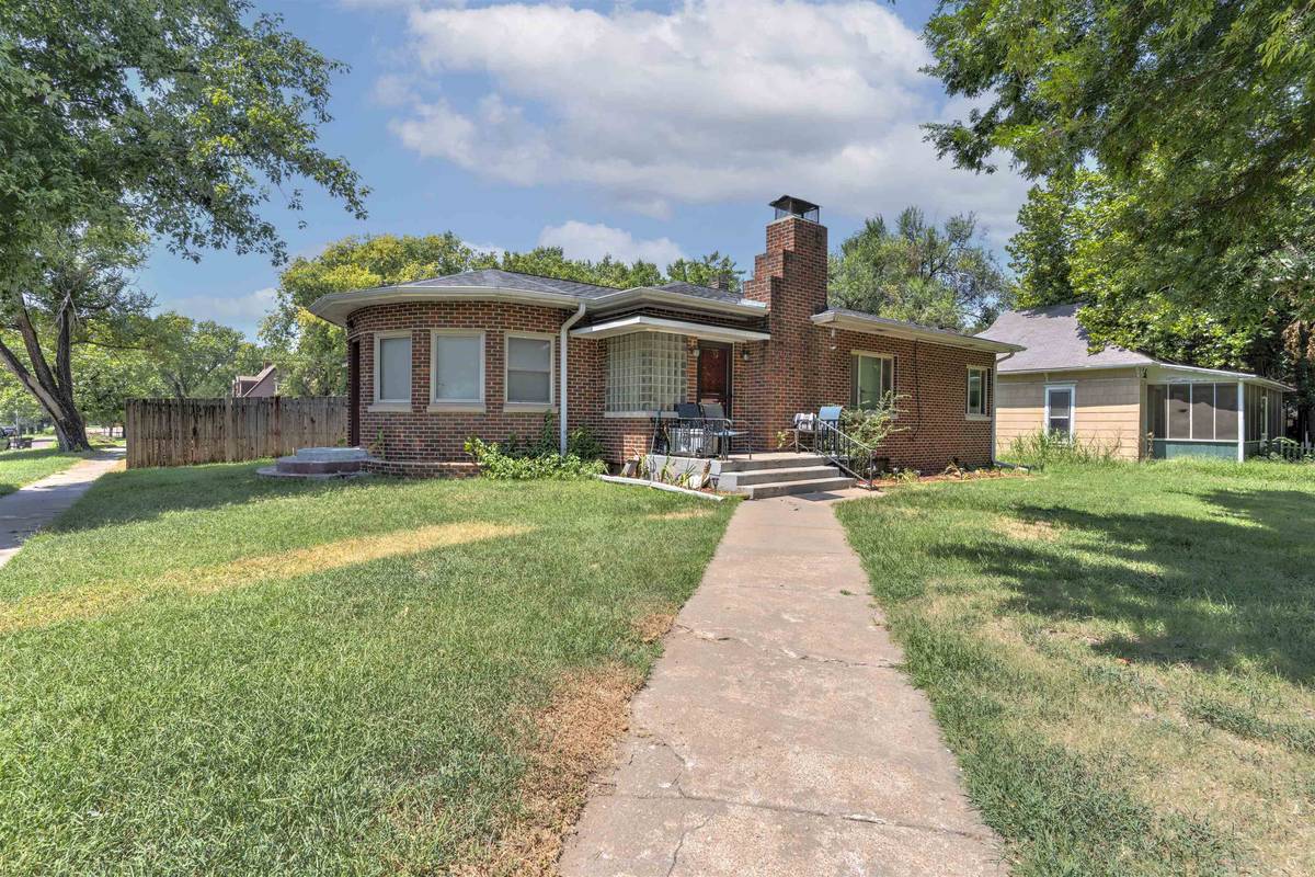 303 N 2nd, Arkansas City, KS 67005