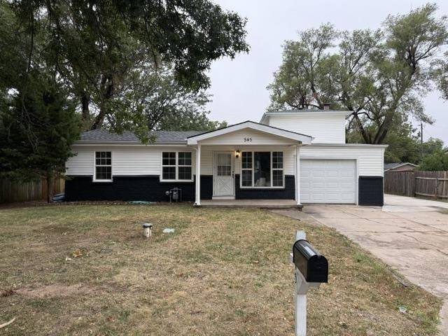 545 S Queen, Maize, KS 67101