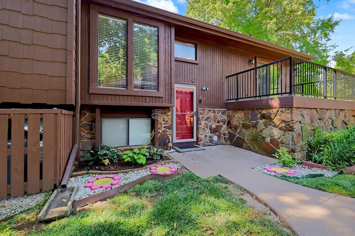 2421 S Yellowstone, Wichita, KS 67215