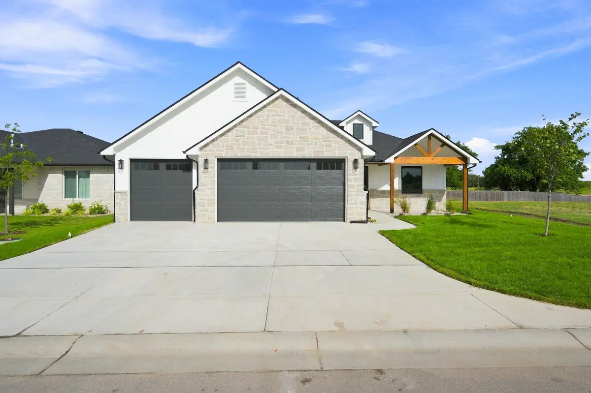 861 N Speyside, Andover, KS 67002