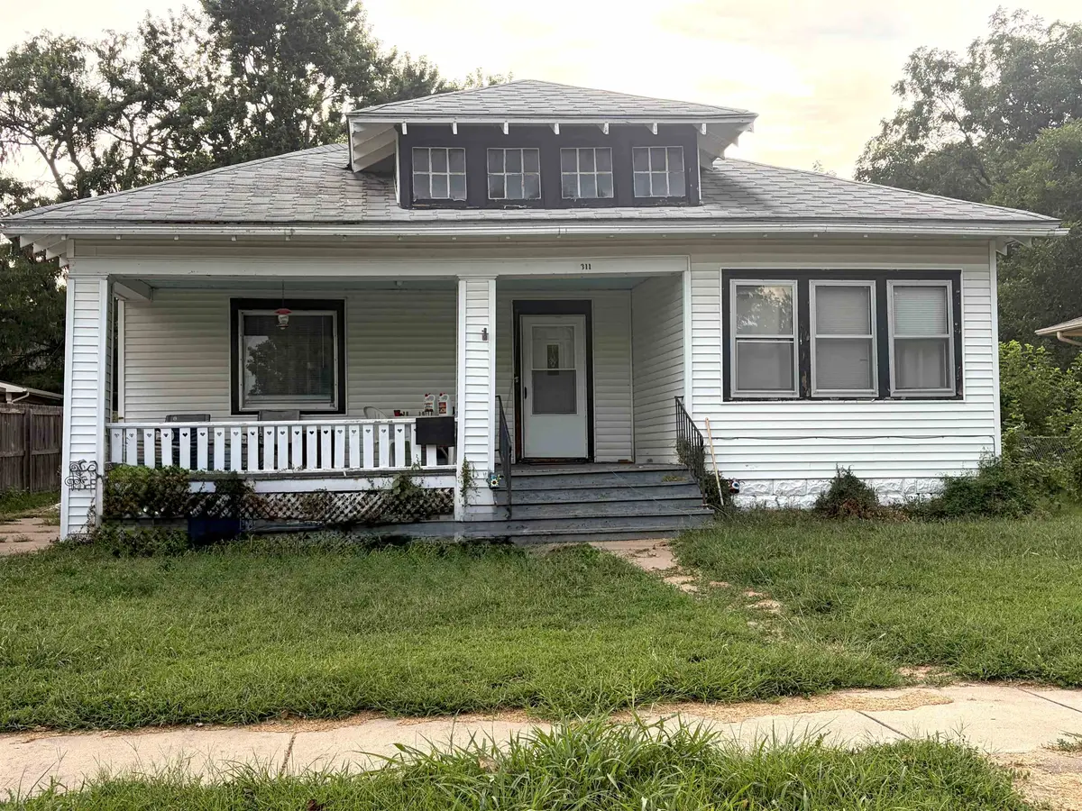 311 N Star St, El Dorado, KS 67042