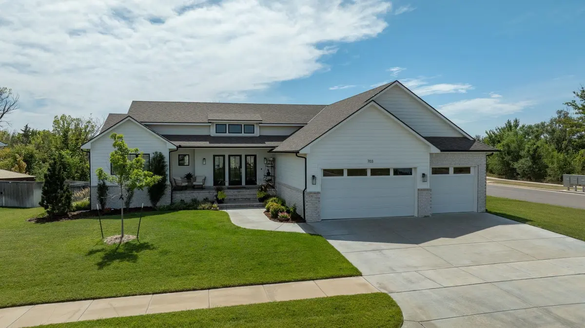 703 S Glen Wood, Wichita, KS 67230