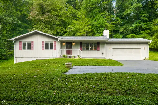 1726 Harrison Ridge RD, Nashville, IN 47448