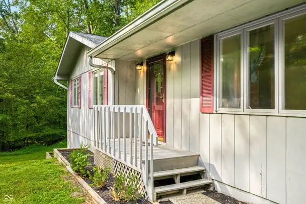 1726 Harrison Ridge RD, Nashville, IN 47448
