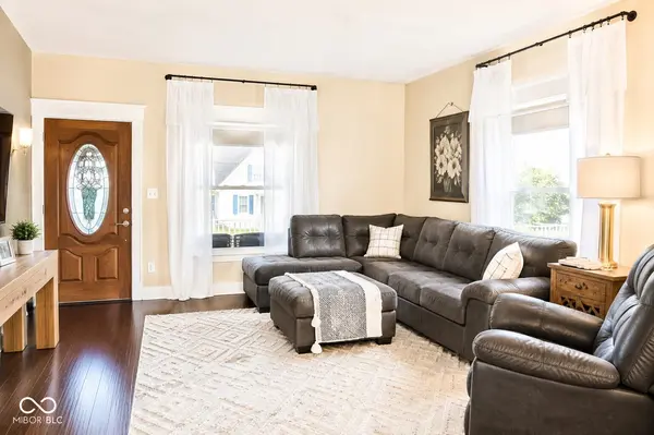 77 S 13th AVE S, Beech Grove, IN 46107