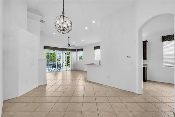 6393 ROOKERY CIR, Bradenton, FL 34203