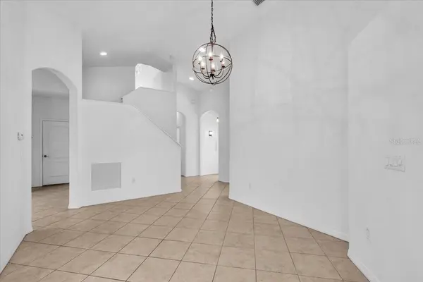 6393 ROOKERY CIR, Bradenton, FL 34203