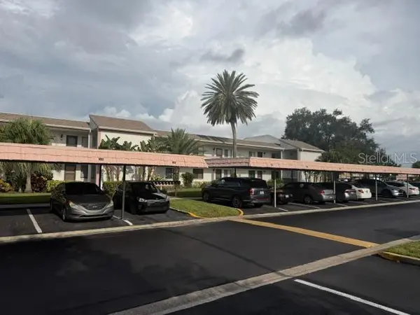 105 LAKEVIEW WAY #105, Oldsmar, FL 34677