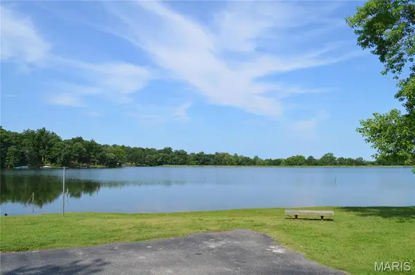 1109 & 1113 N Shore DR, Catawissa, MO 63015