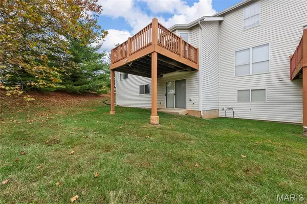 101 Robbins Way DR, Florissant, MO 63034