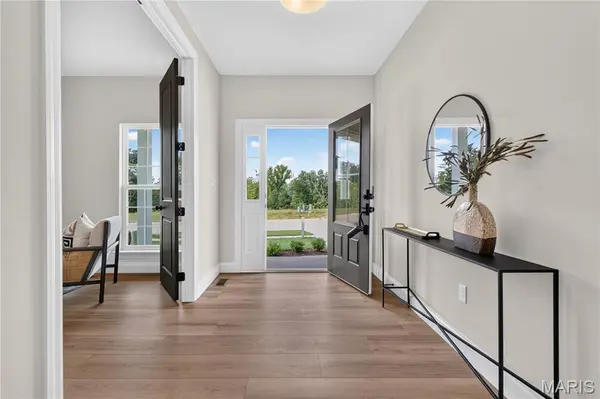 431 Oak Barrel DR, O'fallon, MO 63385