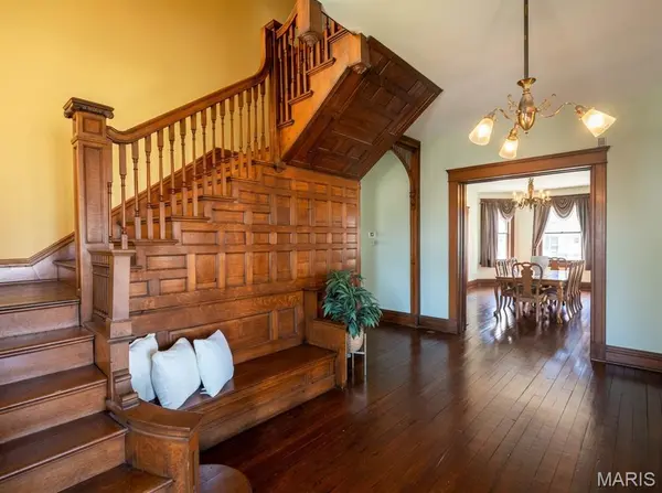 116 W Henry ST, Staunton, IL 62088