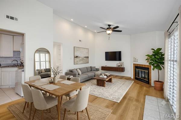9121 N Swan CIR, Brentwood, MO 63144