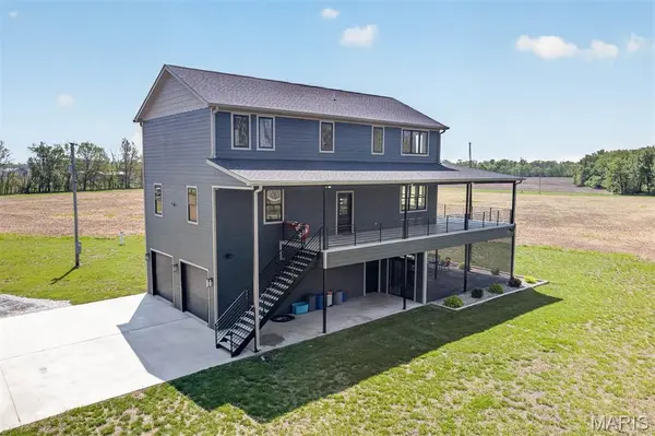 24101 Brink RD, Carlyle, IL 62231