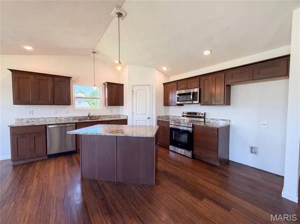 7932 Laurel Flats DR, Caseyville, IL 62232