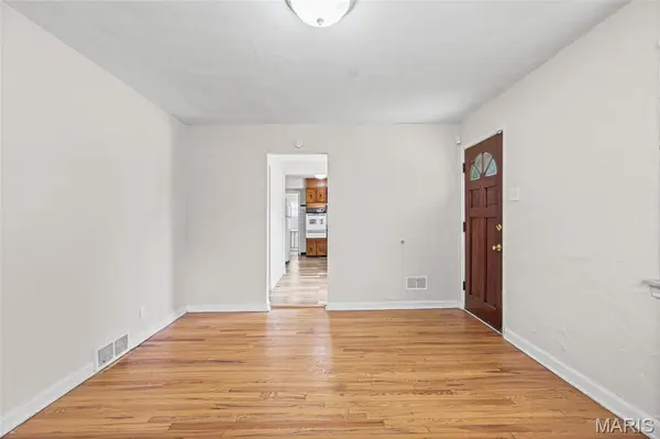 5625 Curry AVE, St Louis, MO 63136