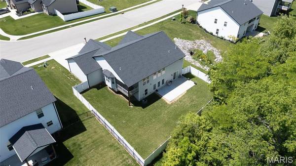 6992 Milburn Estates DR, O'fallon, IL 62269