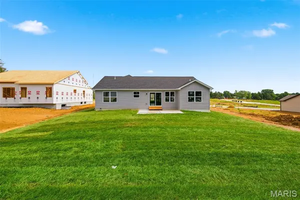 18804 Addi DR, Warrenton, MO 63383