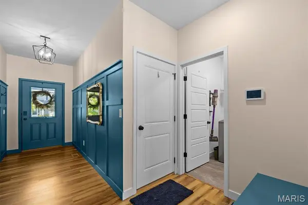 1701 Canopy Crest CIR, Swansea, IL 62226