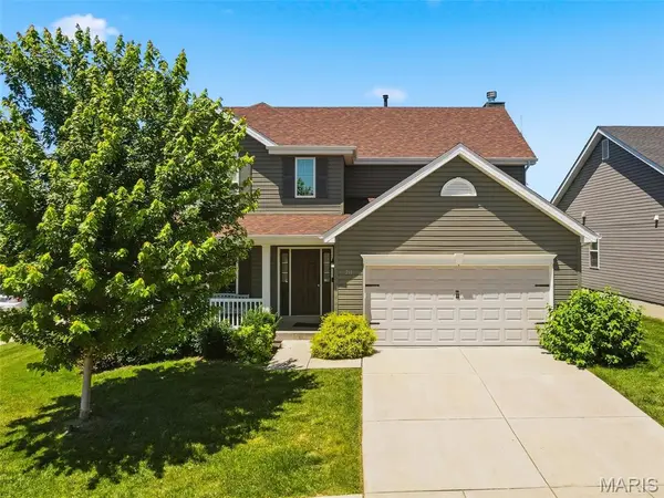 211 Pearl Vista DR, O'fallon, MO 63366