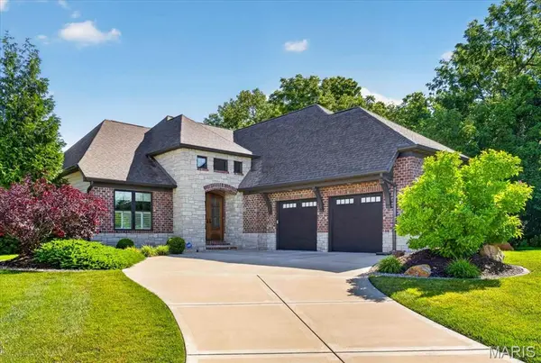 6313 E Park Row, Maryville, IL 62062