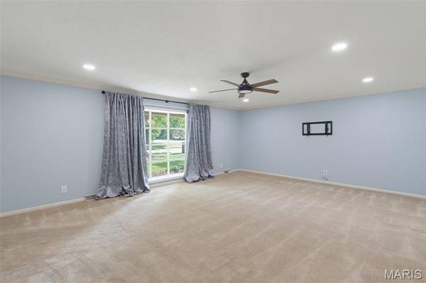 107 Summer DR, Sikeston, MO 63801