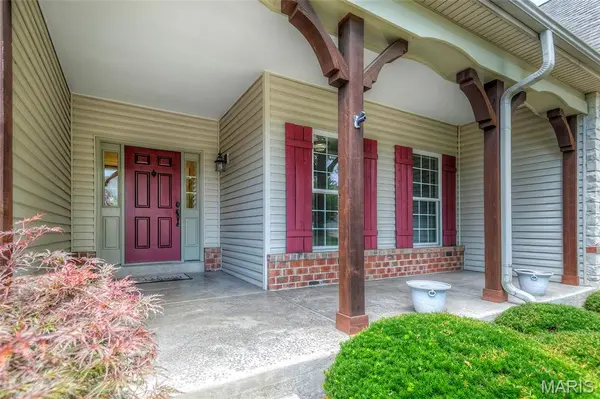 1209 Silver Fern DR, Lake St Louis, MO 63367