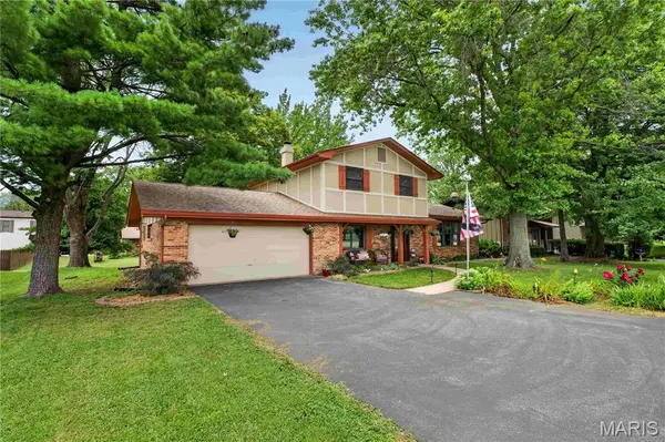3415 Frank Scott Pkwy, Belleville, IL 62223