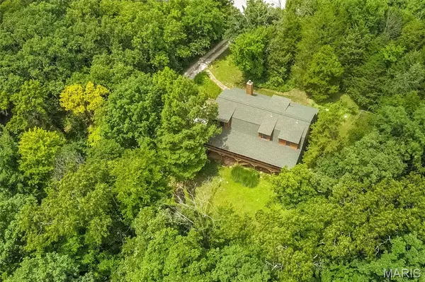 8 Whippoorwill CT, Defiance, MO 63341