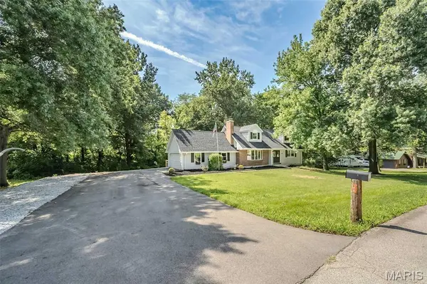 5935 Lafayette DR, Weldon Spring, MO 63304