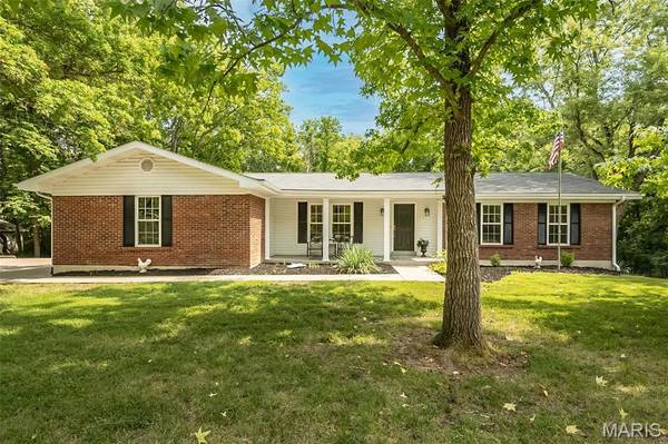 5927 Lafayette DR, Weldon Spring, MO 63304