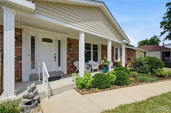 273 Prince Towne DR, St Louis, MO 63141