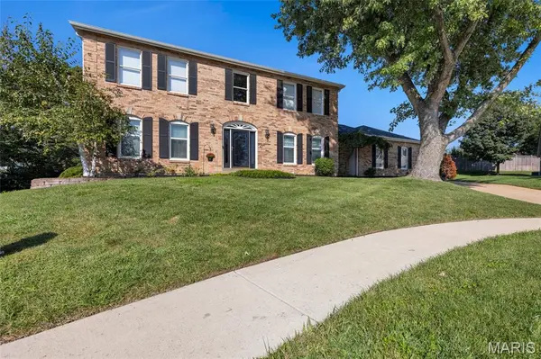 15525 Windsor Ridge CT, Chesterfield, MO 63017