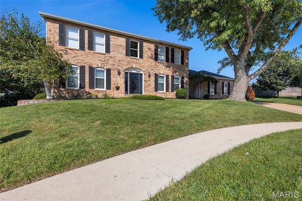 15525 Windsor Ridge CT, Chesterfield, MO 63017