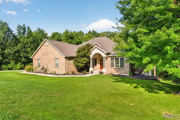 6120 Old Baum Church RD, Waterloo, IL 62298