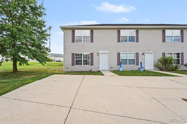 1055 Arlington WAY, Warrenton, MO 63383