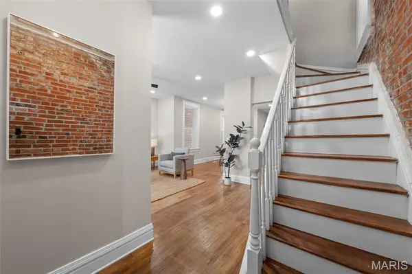 3459 Giles AVE, St Louis, MO 63116