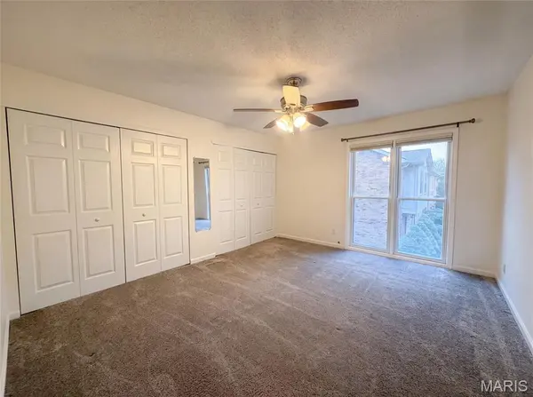 1154 Rue La Chelle WALK #1154, St Louis, MO 63141