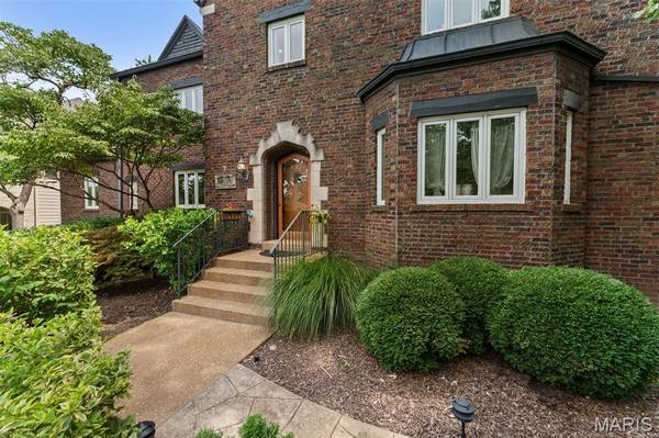 516 Warder AVE, University City, MO 63130