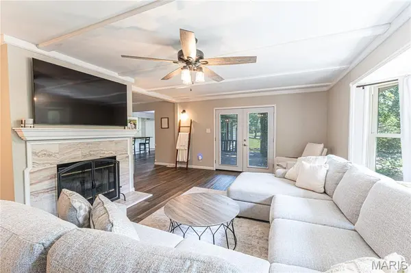 6310 Heintz RD, Oakville, MO 63129