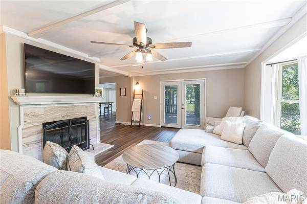 6310 Heintz RD, Oakville, MO 63129