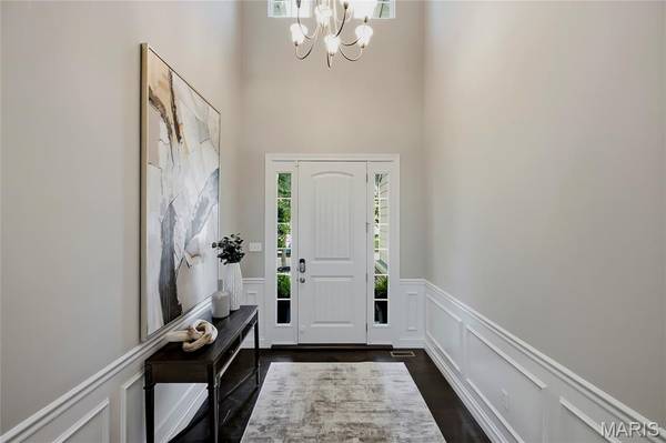 360 Willow Weald PATH, Chesterfield, MO 63005