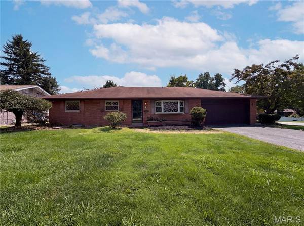 209 Dana DR, Collinsville, IL 62234