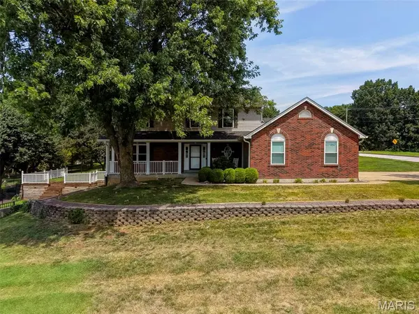 701 Loretta DR, O'fallon, MO 63366