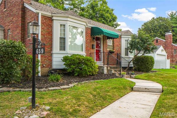 659 Deerhurst DR, St Louis, MO 63119
