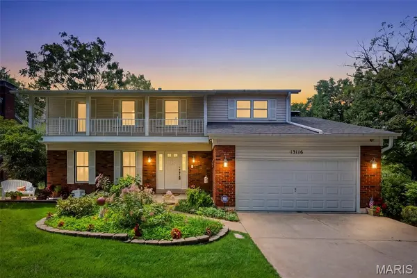 13116 Huntercreek Ridge RD, Des Peres, MO 63131