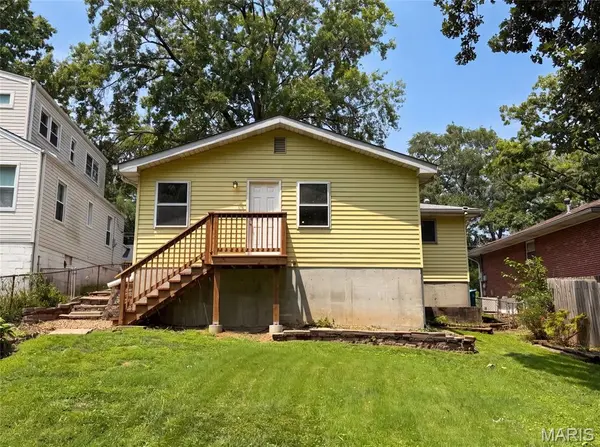 8606 Vasel AVE, St Louis, MO 63123